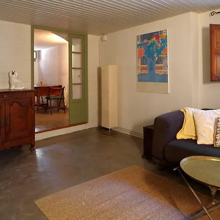 Mas Babu Apartment Matajudaica